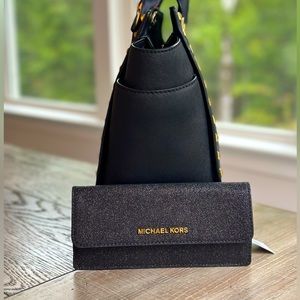 Michael Kors Glitter Wallet (watch video ✨🌟✨) STUNNING